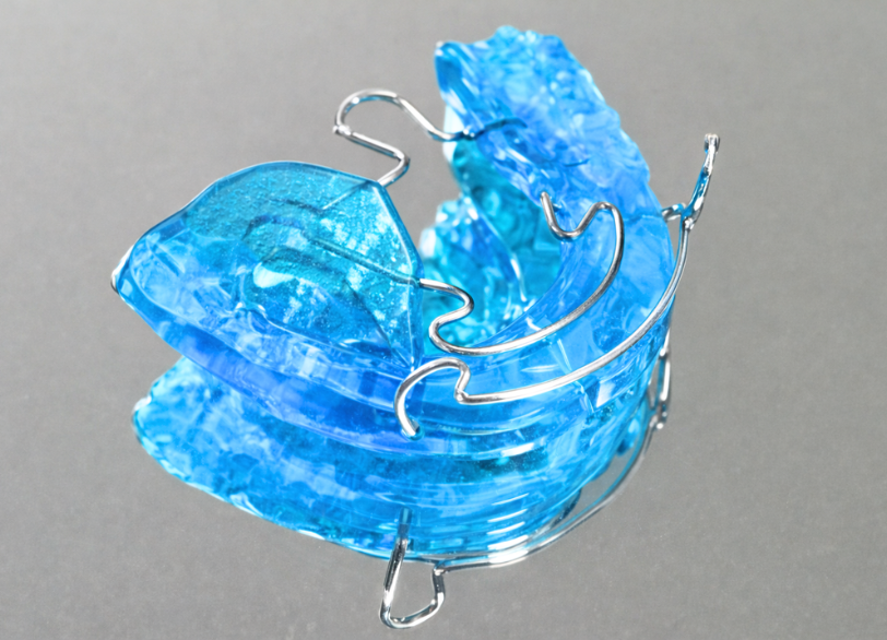 機能的顎矯正装置｜宮本医院の歯科